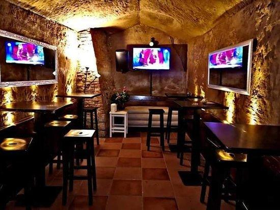 Risto-Pub il Pollaio